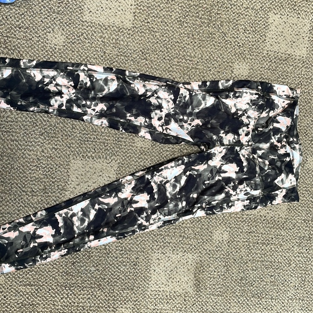 DSG size medium workout legging
